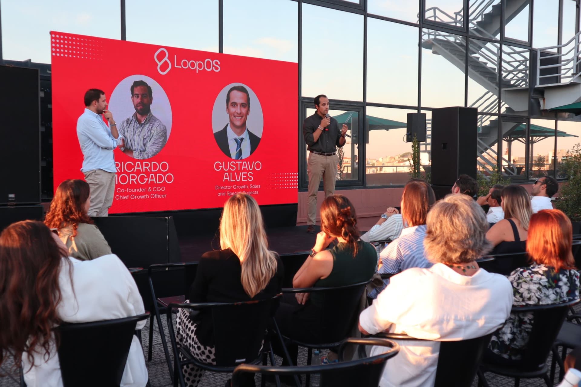 LoopOS on stage at Fidelidade's Innovation at the Top event.